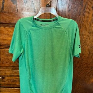 Under Armour Men's Vibrant Green Tee